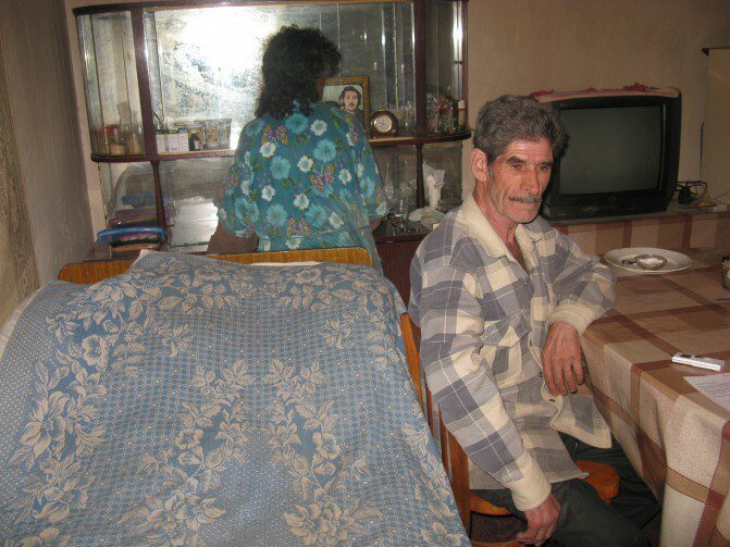 Մի բուռ ադրբեջանցիներ Արցախի լեռներում. նրանք կարոտել են իրենց հարազատներին, որոնց թողել են շփման գծի այն կողմում