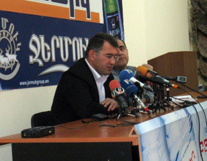 Արմեն Մարտիրոսյանը չի ուզում ասել, թե ով է իրենց կաշառք առաջարկել