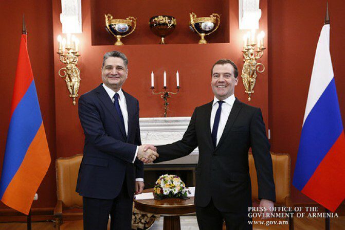 Հայաստանի եւ Ռուսաստանի վարչապետերը հանդիպեցին. Քննարկվել է նաեւ Մաքսային միության անդամակցության հարցը