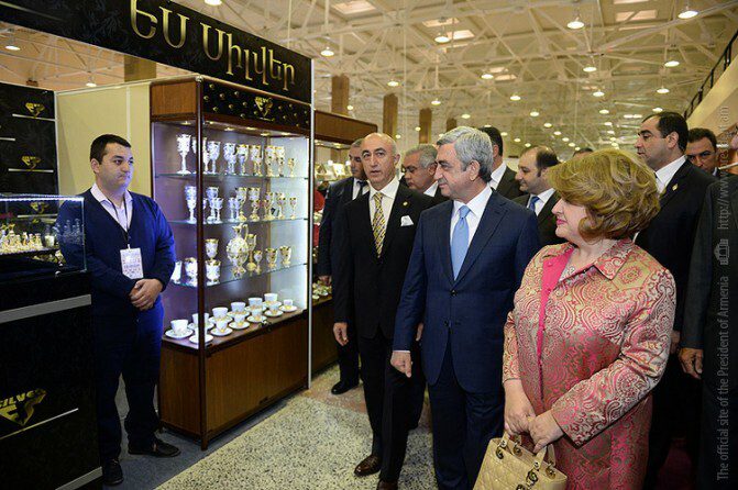 Սերժ Սարգսյանը և Ռիտա Սարգսյանը ներկա են գտնվել «Երևան շոու-2014» ոսկերչական միջազգային ցուցահանդեսի բացմանը