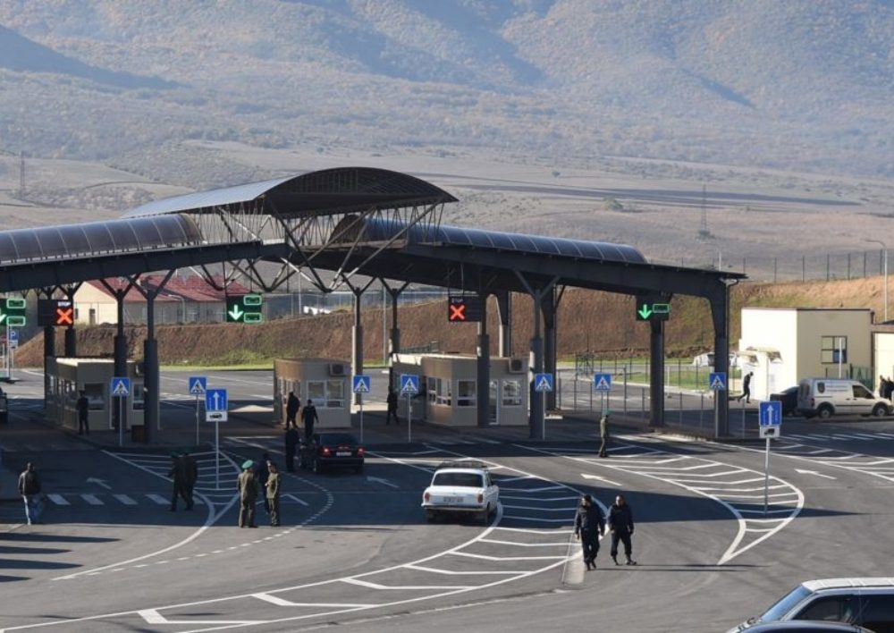 Բողոքի ակցիա հայ-վրացական սահմանին. ավելի քան 1500 նոր գնված աջ ղեկով մեքենաներ չեն կարողանում հասցնել Հայաստան. «Ազատություն»