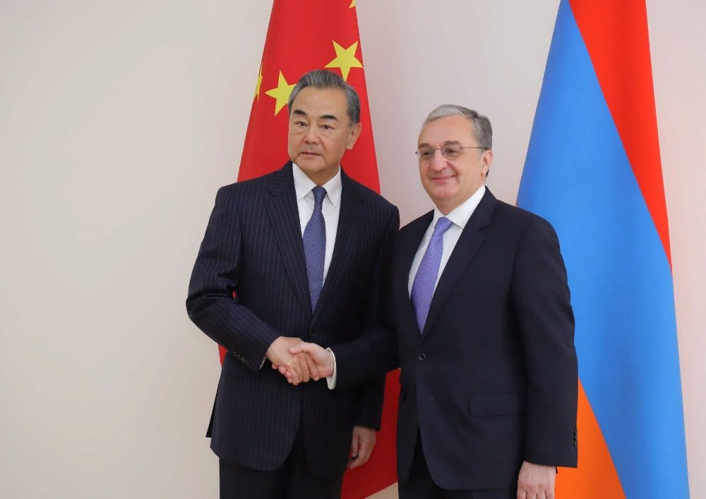 Չինաստանի արտաքին գործերի նախարարը ժամանել է Հայաստան