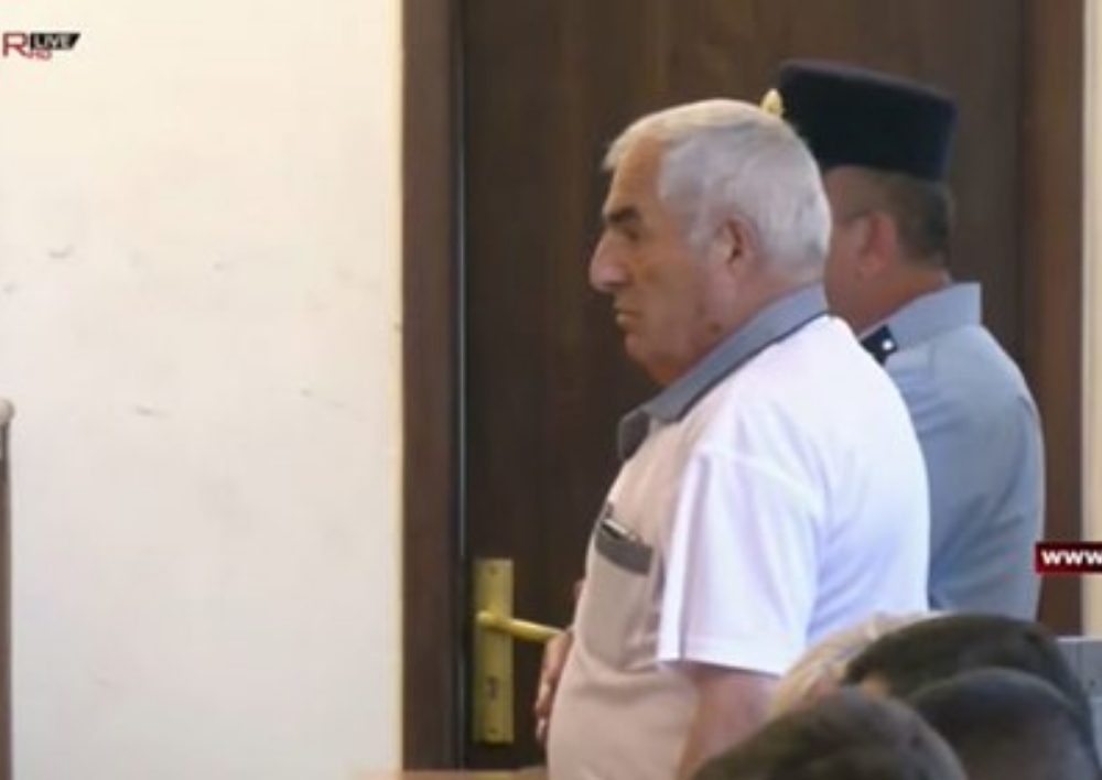 Մարտի 1-ի սպանվածի հայրը դատարանում դիմեց Քոչարյանին. Տեսանյութ