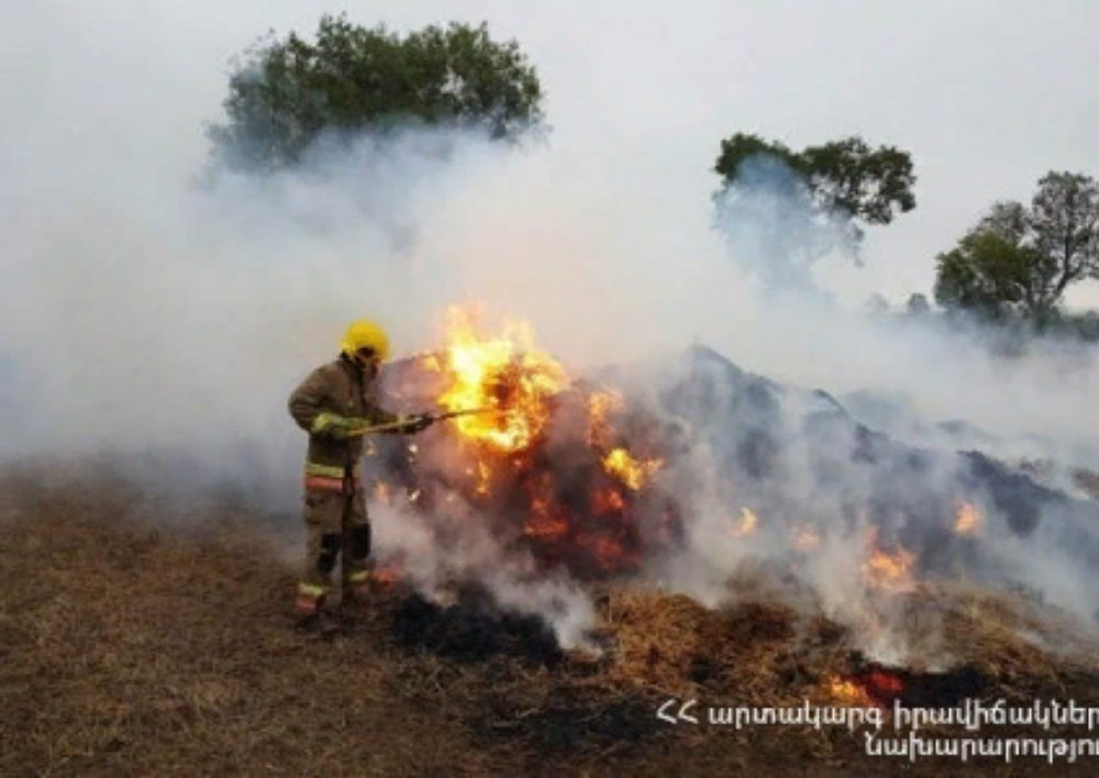 Հրդեհ Արևիկ գյուղում. այրվել են մոտ 150 հակ խոտ և 350 հակ ծղոտ
