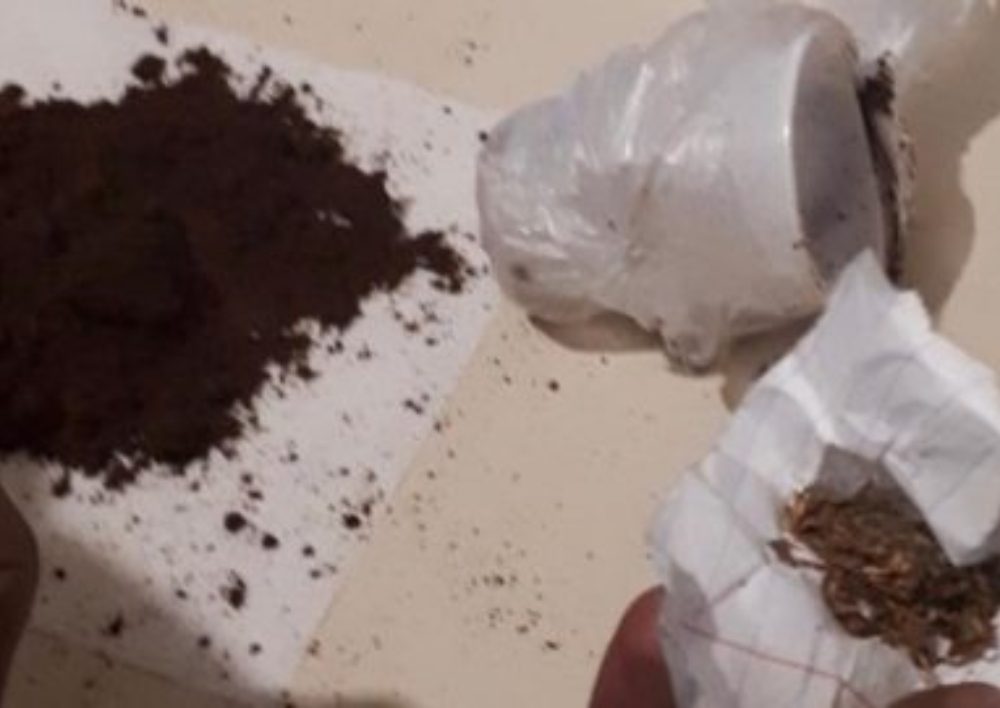 «Արմավիր» քրեակատարողական հիմնարկի աշխատակիցները հայտնաբերել են աղացած սուրճի մեջ թաքցրած մարիխուանա տեսակի թմրամիջոցին նմանվող զանգված